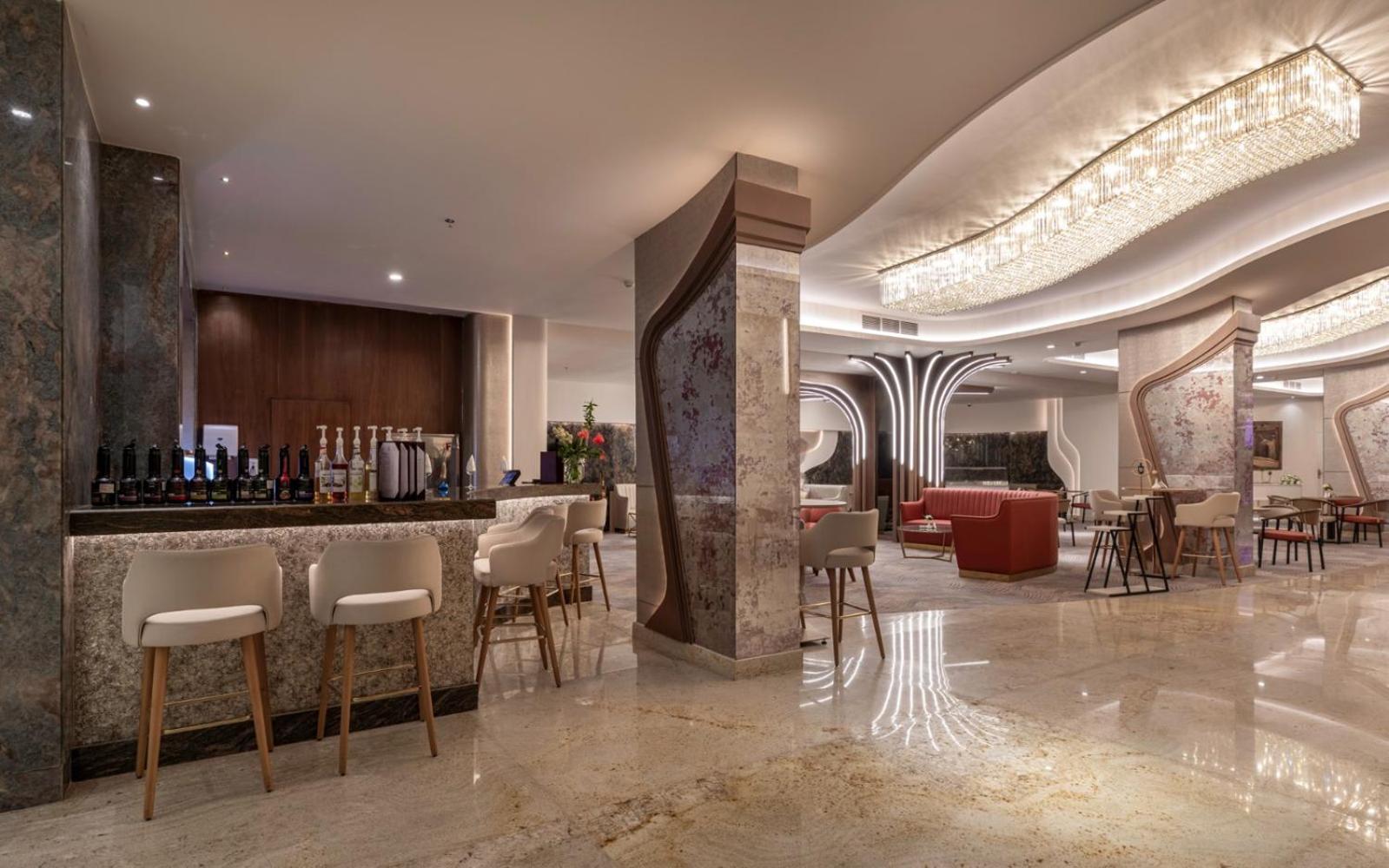 Mirage Hotel & Conference Center Alexandrie Extérieur photo The lobby bar